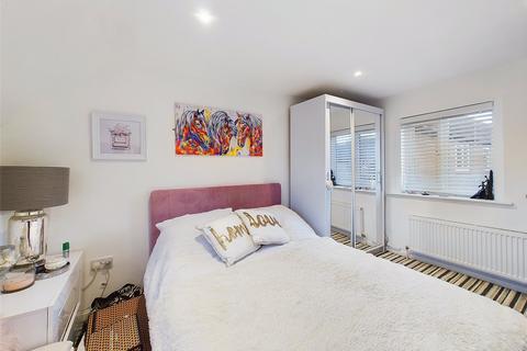 3 bedroom end of terrace house for sale, Mansfield Mews, Quedgeley, Gloucester, Gloucestershire, GL2