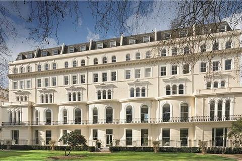 1 bedroom detached house to rent, Kensington Gardens Square North, London, W2