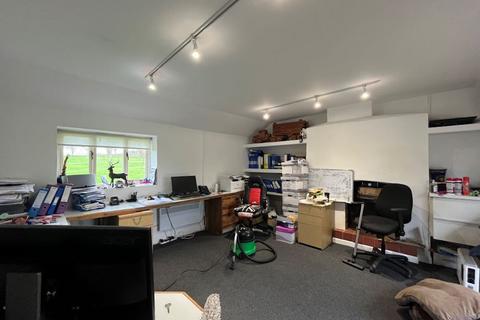 Office to rent, The Ockley Barn, Upper Aynho Grounds, Banbury, OX17 3AY