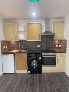 1 bedroom flat to rent, Harrogate Road, Bradford, BD2