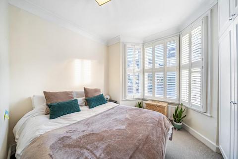 2 bedroom flat for sale, Hamilton Road, Wimbledon