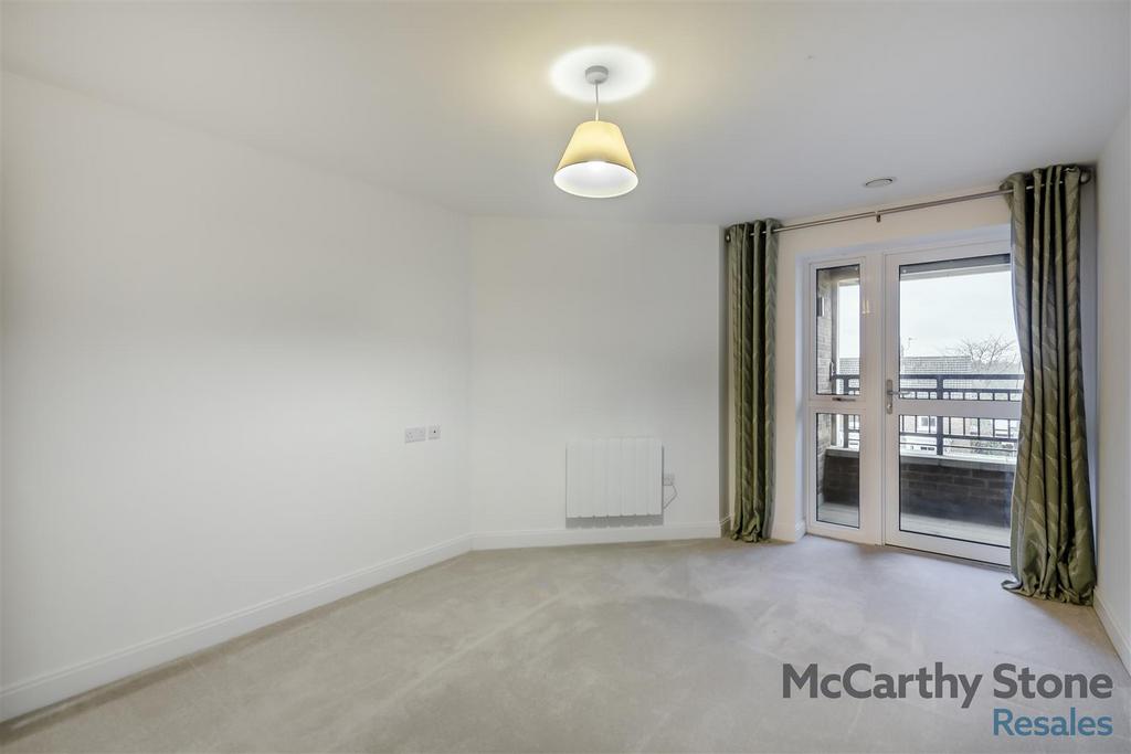 8630506-interior08.jpg