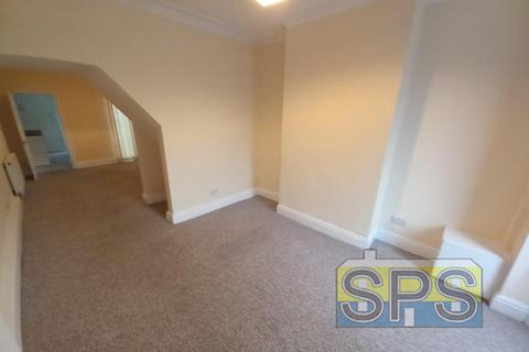 2 bedroom terraced house to rent, Victoria Road, Stoke-on-Trent ST1