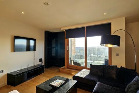 2 bedroom apartment for sale, Candle House, Wharf Approach, Leeds LS1