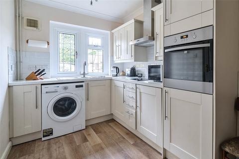 14 Farthing Fields, Headley, Bordon, GU35 8PD