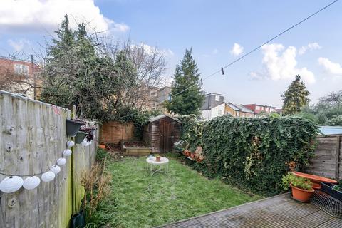 3 bedroom terraced house for sale, Hartington Road, London