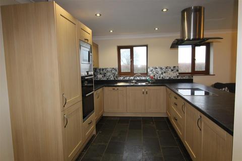 4 bedroom detached house to rent, Jacobstowe, Okehampton