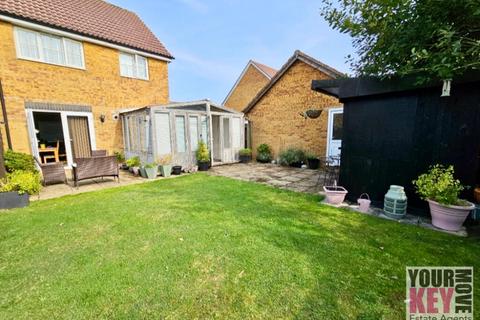 3 bedroom detached house for sale, Le Roux Close, Hawkinge, Folkestone, Kent, CT18 7PH