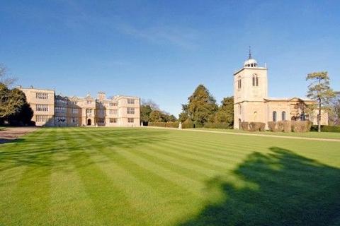 3 bedroom apartment for sale, Gayhurst House, Gayhurst Court, Newport Pagnell