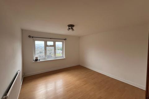 2 bedroom flat for sale, Gloucester Court, Caerleon, Newport NP18