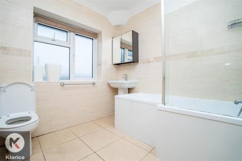 183 Wyndhurst Road, Birmingham, B33 9JN