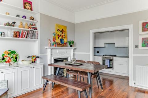 3 bedroom flat to rent, Mowbray Road, Mapesbury, NW6 7QS