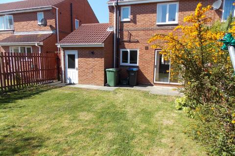 3 bedroom semi-detached house to rent, Bridgemere Drive, Framwellgate Moor, DURHAM