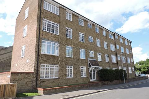 1 bedroom apartment for sale, Sopwith Avenue, Chessington, KT9