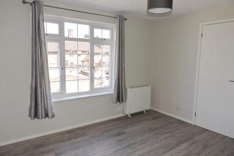 1 bedroom apartment for sale, Sopwith Avenue, Chessington, KT9