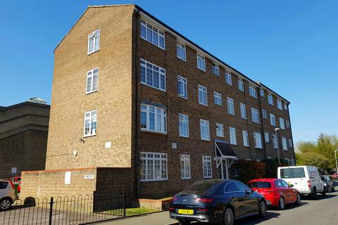 Sopwith Avenue, Chessington, KT9