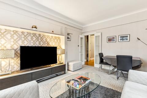 2 bedroom flat for sale, Chesterfield House, Chesterfield Gardens, Mayfair