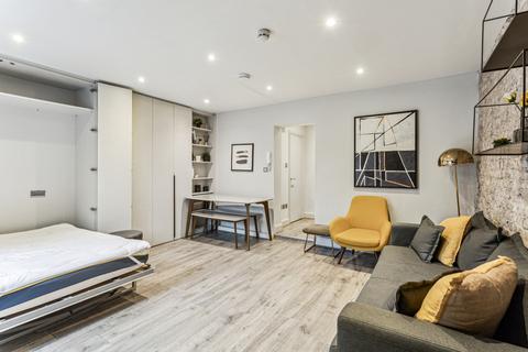 Studio to rent, Oakley Square, Camden, London