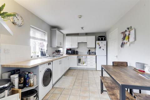 2 bedroom maisonette for sale, Coupe Gardens, Hucknall NG15