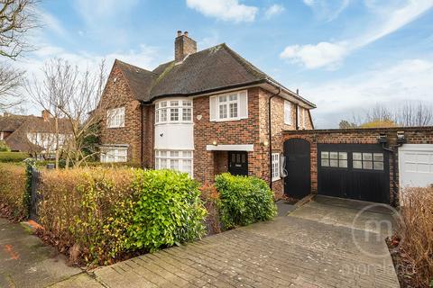 4 bedroom semi-detached house for sale, Hill Top, London NW11