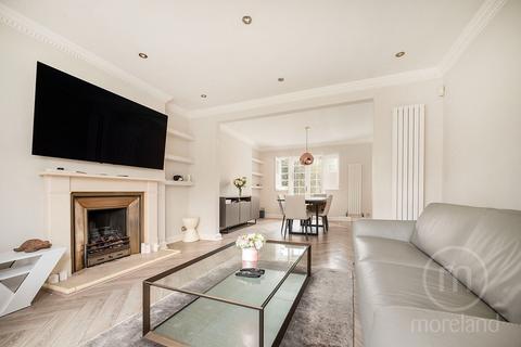 4 bedroom semi-detached house for sale, Hill Top, London NW11