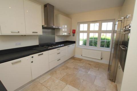 6 bedroom detached house to rent, Cow Barton, Bristol BS16