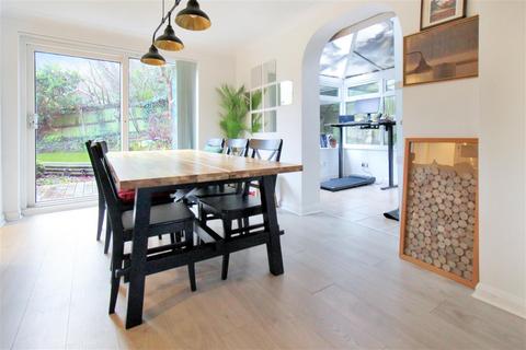 39 Cornwall Road, Whitehill, Bordon, GU35 9PP