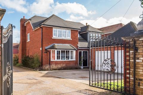 4 bedroom detached house for sale, London Road, West Kingsdown, Sevenoaks