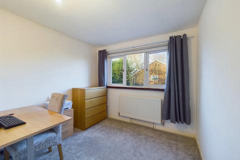 38 Ash Rise, Northampton, NN2 8SB