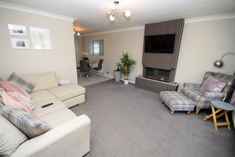 3 bedroom link detached house for sale, Dunvegan, Birtley