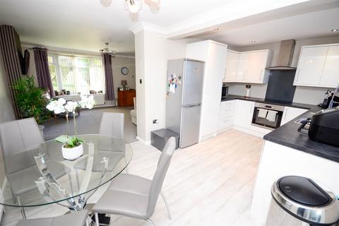 43 Dunvegan, Birtley, Chester Le Street, DH3 2JQ