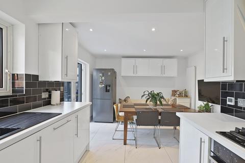 3 bedroom detached house for sale, Princes Road, Buckhurst Hill, IG9