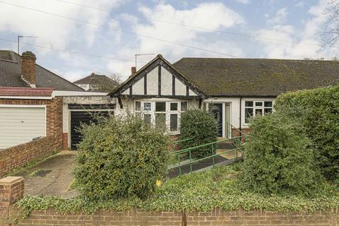 2 bedroom bungalow for sale, Sheringham Avenue, Whitton TW2