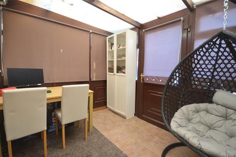 2 bedroom terraced house for sale, Winrose Avenue, Leeds