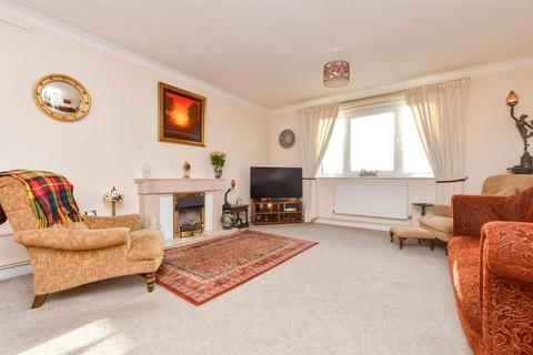 3 bedroom apartment for sale, Linkfield Lane, Redhill, Surrey