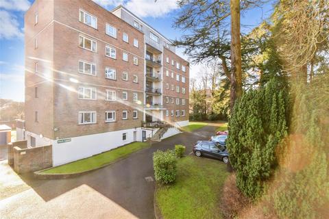 3 bedroom apartment for sale, Linkfield Lane, Redhill, Surrey