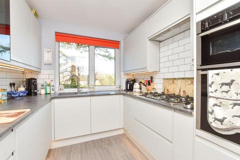 3 bedroom apartment for sale, Linkfield Lane, Redhill, Surrey