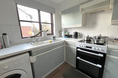 2 bedroom flat for sale, Chalice Way, Greenhithe, Kent DA9 9PS