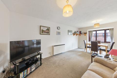 10 Chalice Way, Greenhithe, DA9 9PS