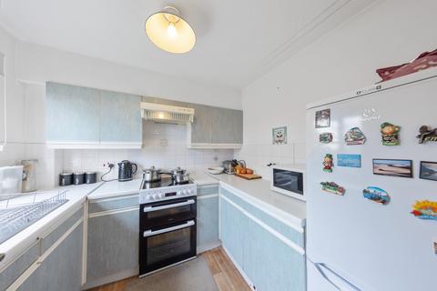 10 Chalice Way, Greenhithe, DA9 9PS