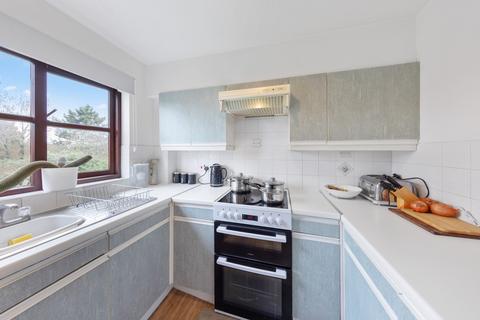 10 Chalice Way, Greenhithe, DA9 9PS