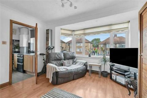 198a Eversley Avenue, Bexleyheath, DA7 6SW