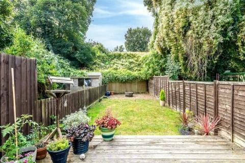 198a Eversley Avenue, Bexleyheath, DA7 6SW