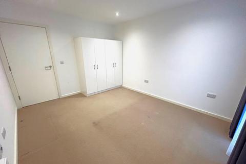 1 bedroom apartment to rent, Warlingham House, Addlestone KT15