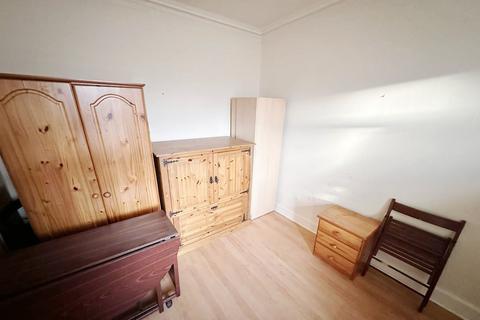 1 bedroom flat for sale, East Main Street, Flat 1, Broxburn, West Lothian EH52