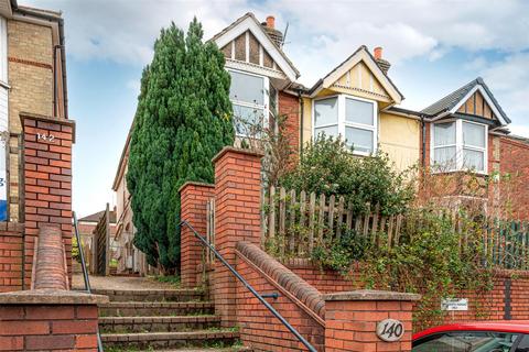 4 bedroom semi-detached house to rent, Hughenden Road, High Wycombe HP13