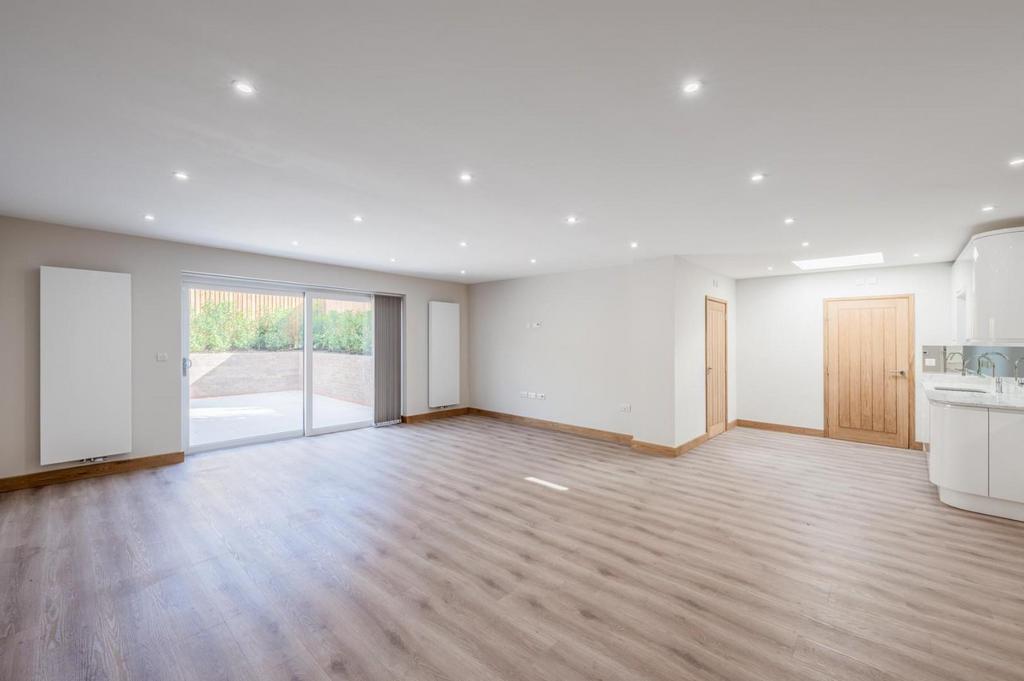 Open-Plan Living Quarters