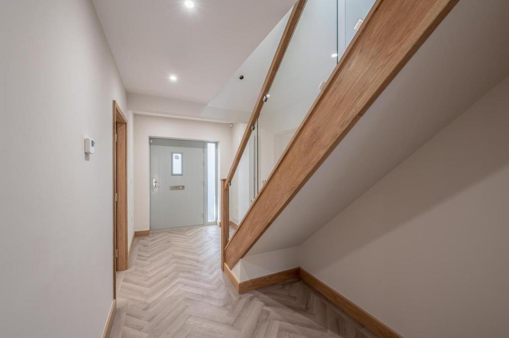 Entrance Hall 2
