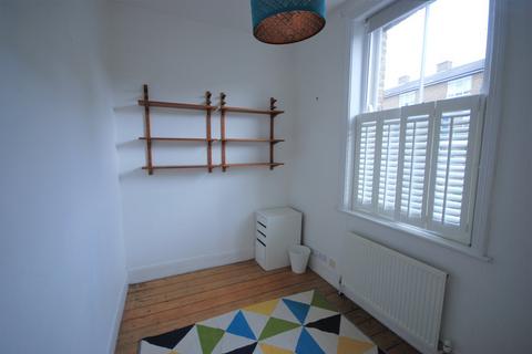 1 bedroom flat to rent, Mowll Street, Oval SW9