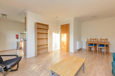 153/5 Easter Road, Edinburgh, EH7 5QB